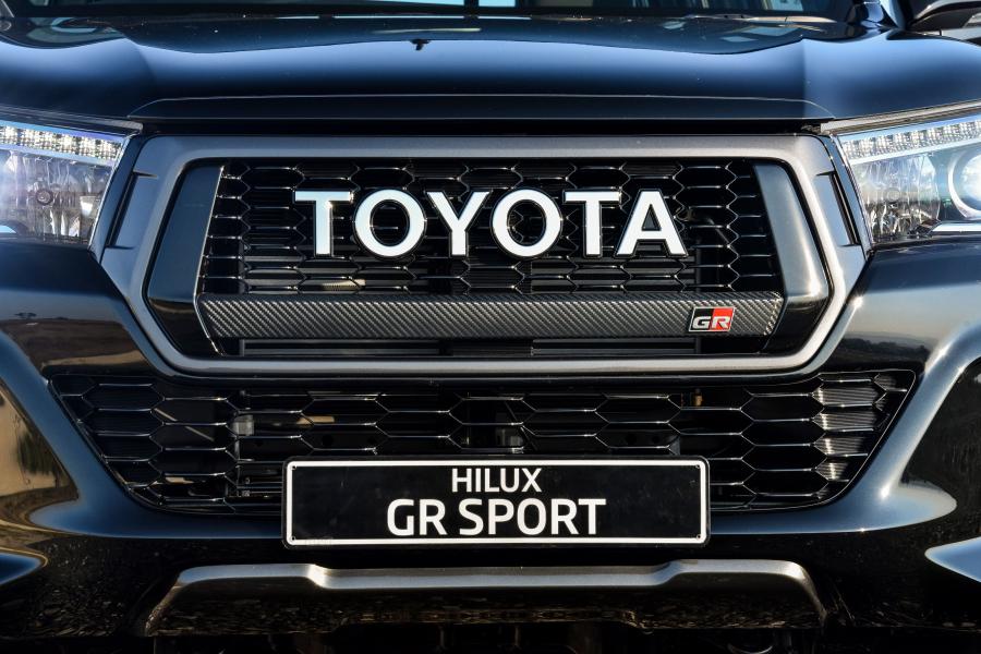 Детали экстерьера Toyota Hilux GR Sport Double Cab 2019 года  (ZA) (фото 11 из 43)